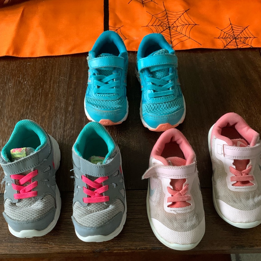 Size 7t sneaker bundle
